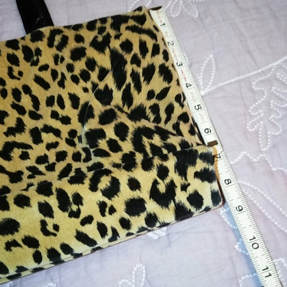 Dior Leopard 🐆 Double Zip 💜 Carry All 👛 - Picture 9 of 10